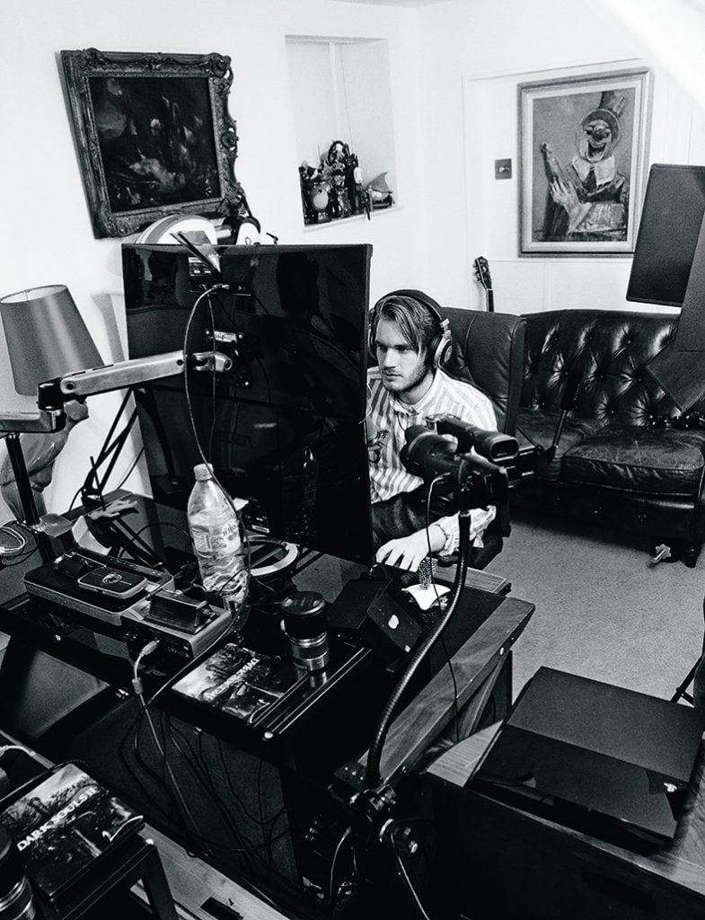 PEWDIEPIE'S HOME STUDIO