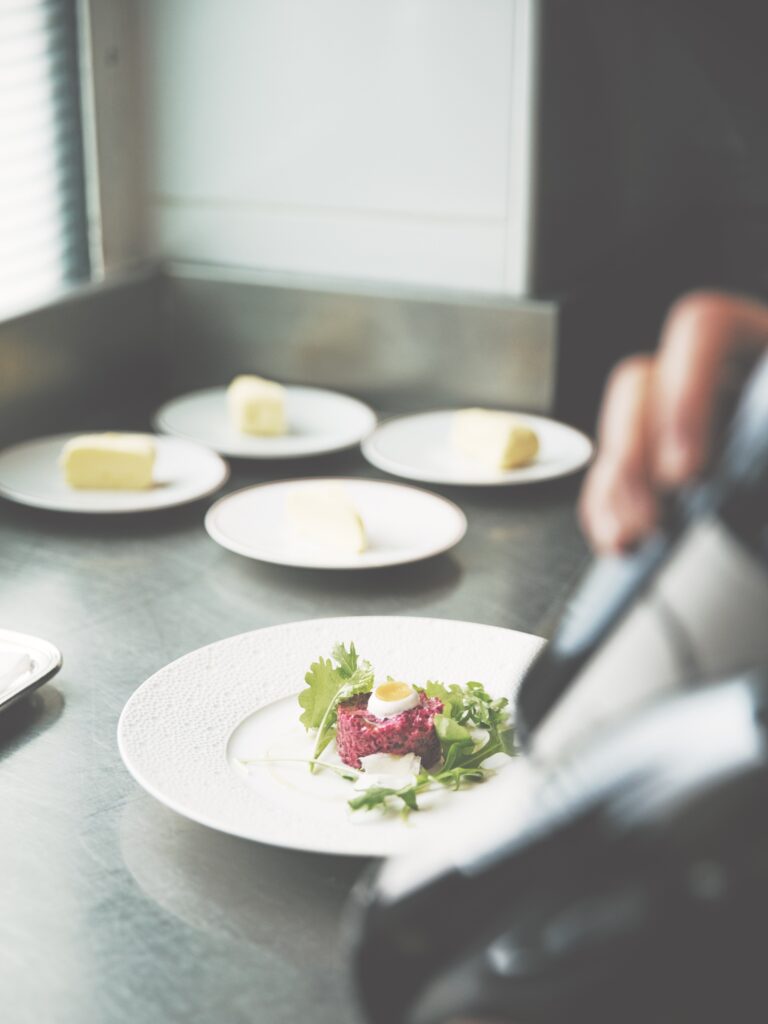 R&ouml;dbetor i fokus. En vegetarisk take p&aring; den klassiska r&aring;biffen.