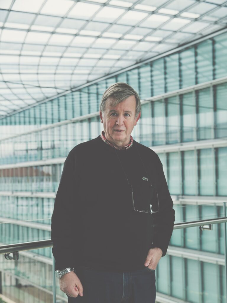 Richard Walker tillhör den innersta kretsen av Human Brain Project. Han håller delvis med om kritiken mot projektet.