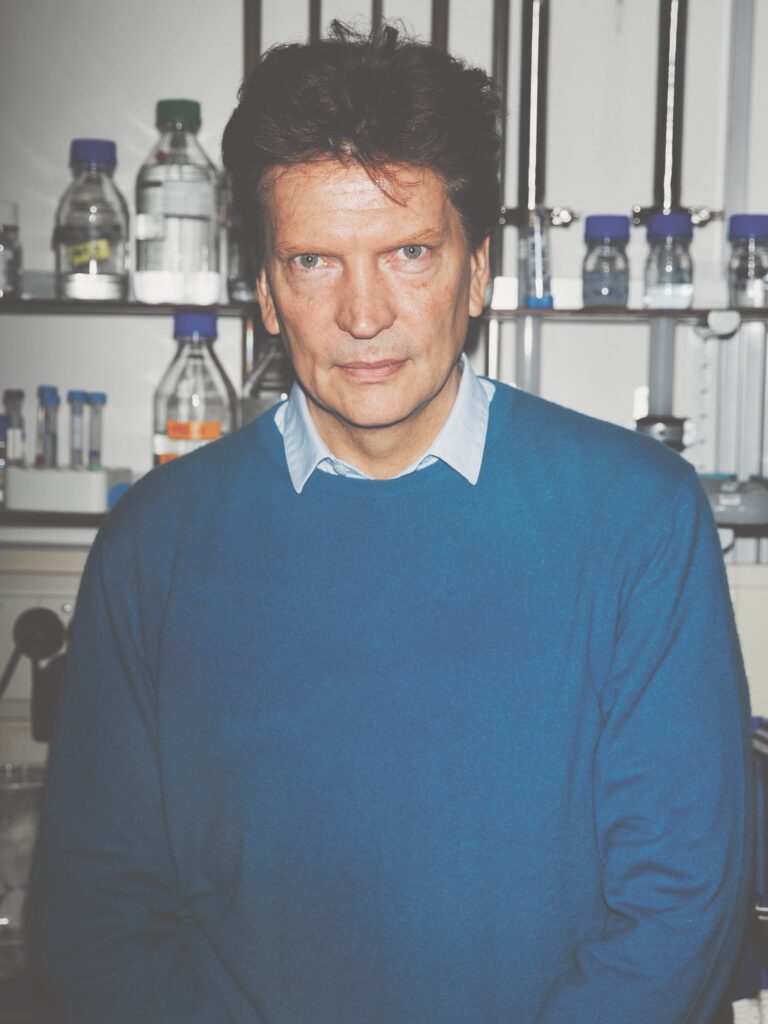 Neurologiprofessorn Henry Markram har kartlagt den mänskliga hjärnan i över 20 år.