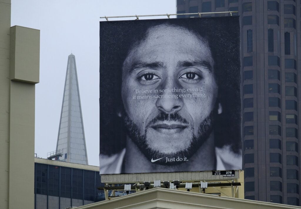 NFL-spelaren Colin Kaepernick i Nikes kampanj.