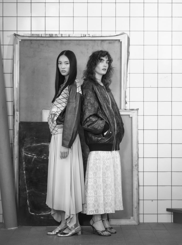 JOSEFIN Jacka, 53&nbsp;500 kr. Kjol, pris vid f&ouml;rfr&aring;gan. Skor, pris vid f&ouml;rfr&aring;gan. Allt fr&aring;n Louis Vuitton. AGNES Kl&auml;nning, Celine by Hedi Slimane, 55&nbsp;000 kr. Skinnjacka, Celine by Hedi Slimane, 63&nbsp;000 kr. Skor, Sania d&rsquo;mina, 6&nbsp;900 kr.